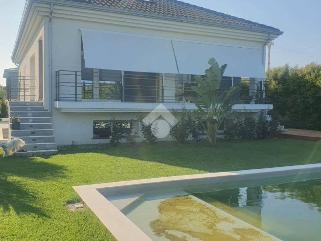 casa indipendente in vendita a Borgia