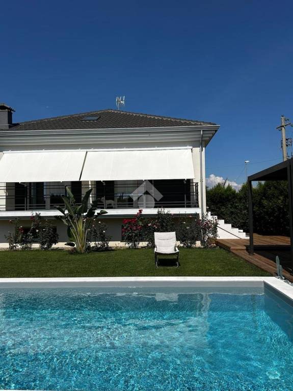 casa indipendente in vendita a Borgia