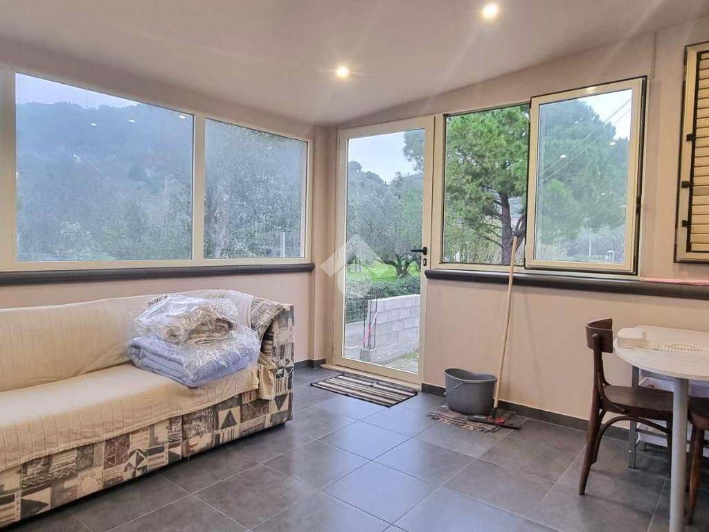 casa indipendente in vendita a Borgia