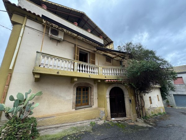 casa indipendente in vendita a Borgia