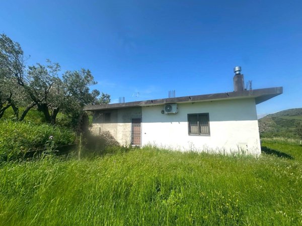 casa indipendente in vendita a Borgia