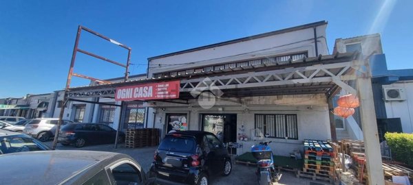 locale commerciale in vendita a Borgia