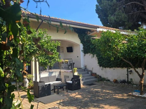 casa indipendente in vendita a Borgia