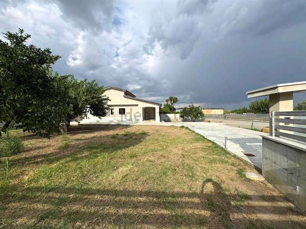 casa indipendente in vendita a Borgia