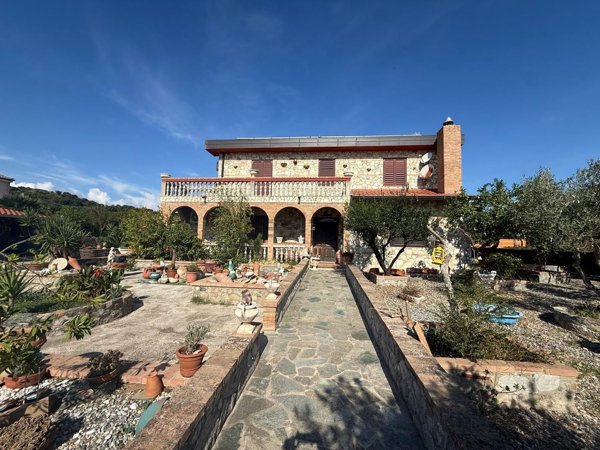 casa indipendente in vendita a Borgia