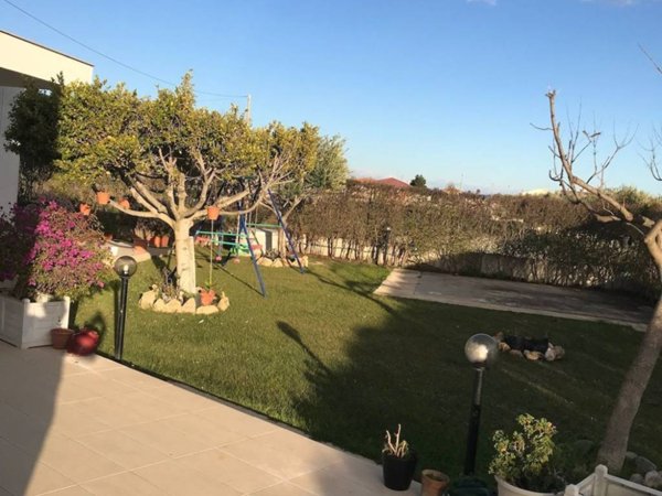 casa indipendente in vendita a Botricello