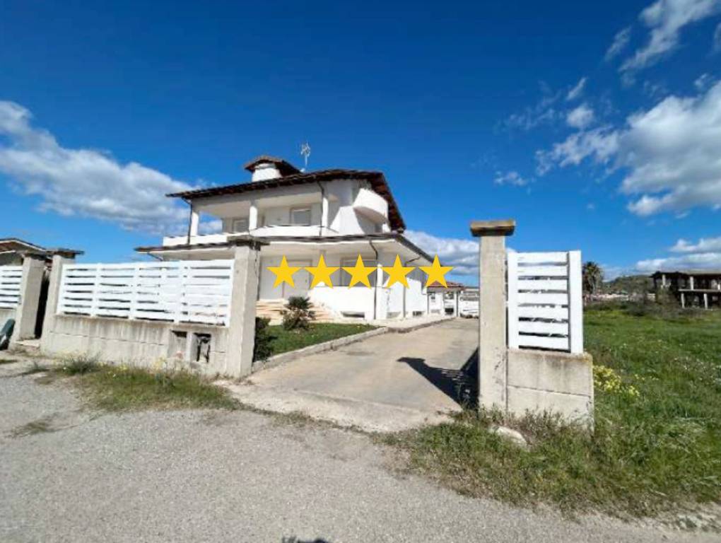 casa indipendente in vendita a Botricello