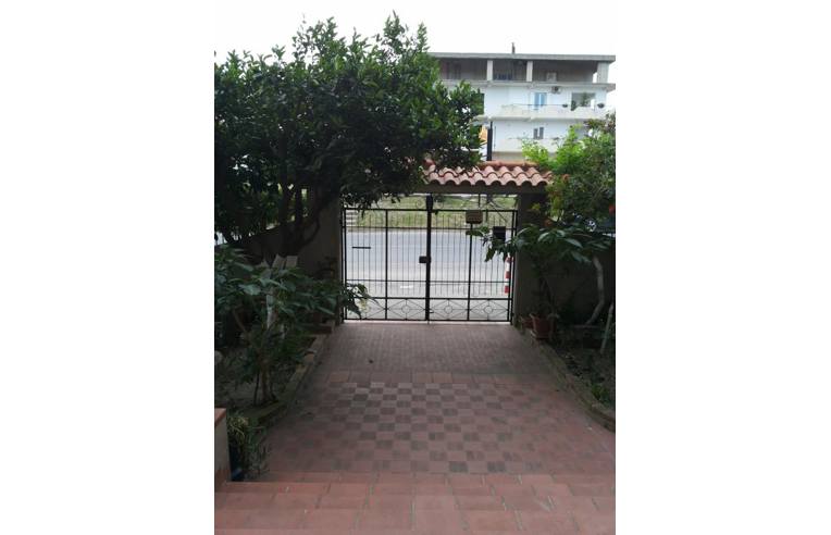 intera palazzina in vendita a Botricello