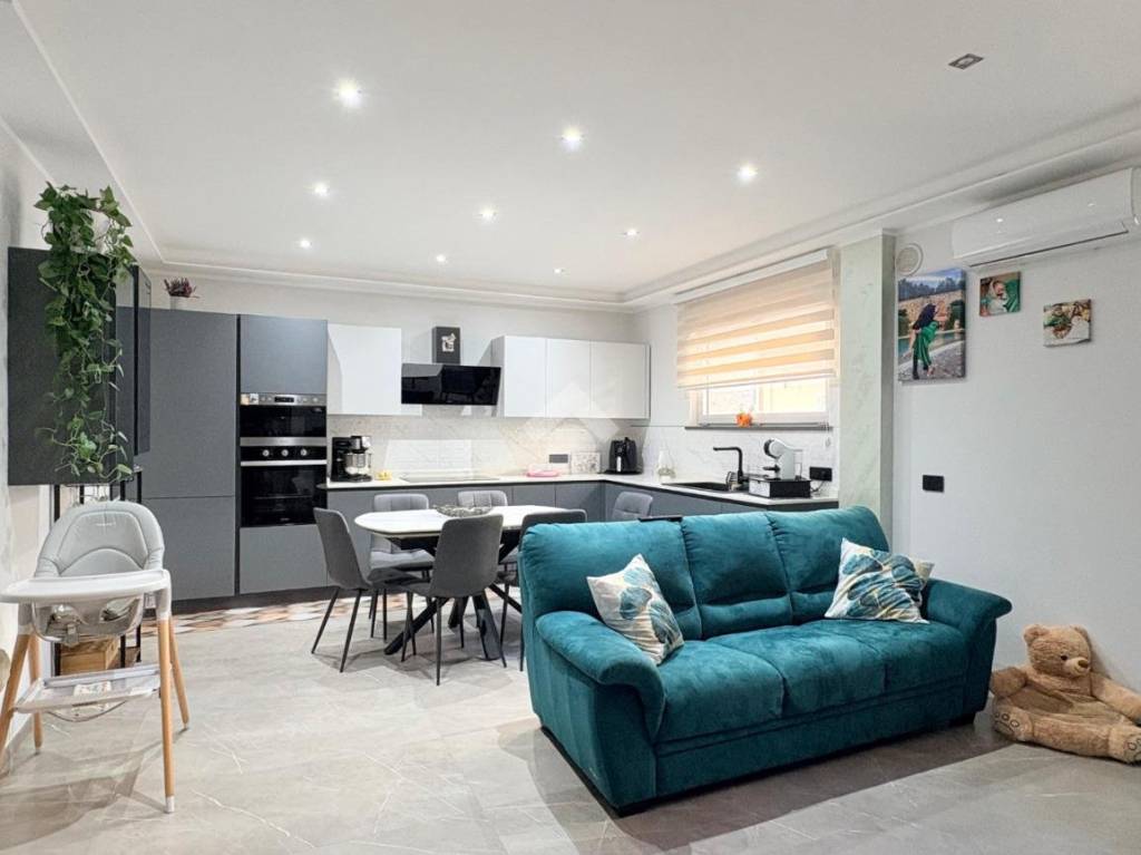 appartamento in vendita a Botricello