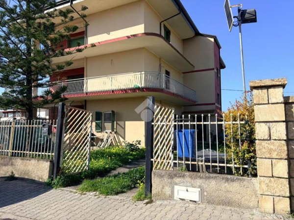appartamento in vendita a Botricello