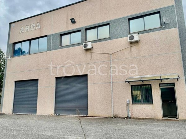 locale commerciale in vendita a Caraffa di Catanzaro