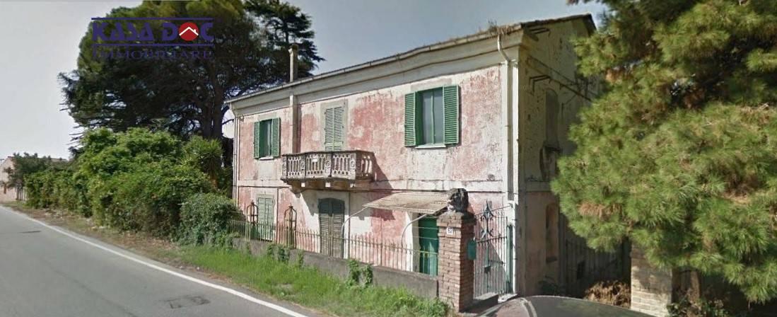 casa indipendente in vendita a Catanzaro in zona Santa Maria