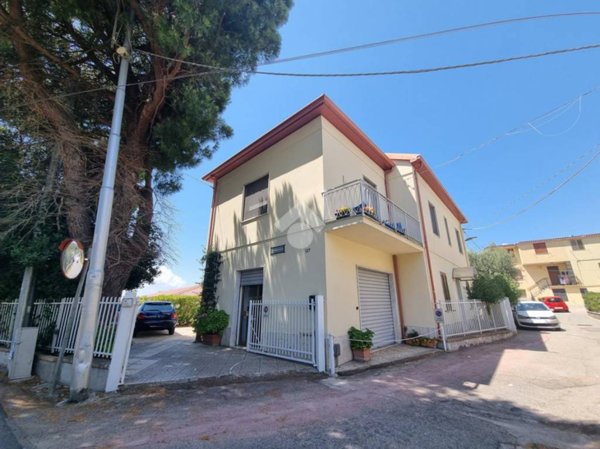 casa indipendente in vendita a Catanzaro in zona Pontegrande