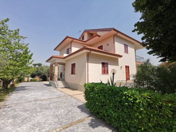 casa indipendente in vendita a Catanzaro in zona Mater Domini