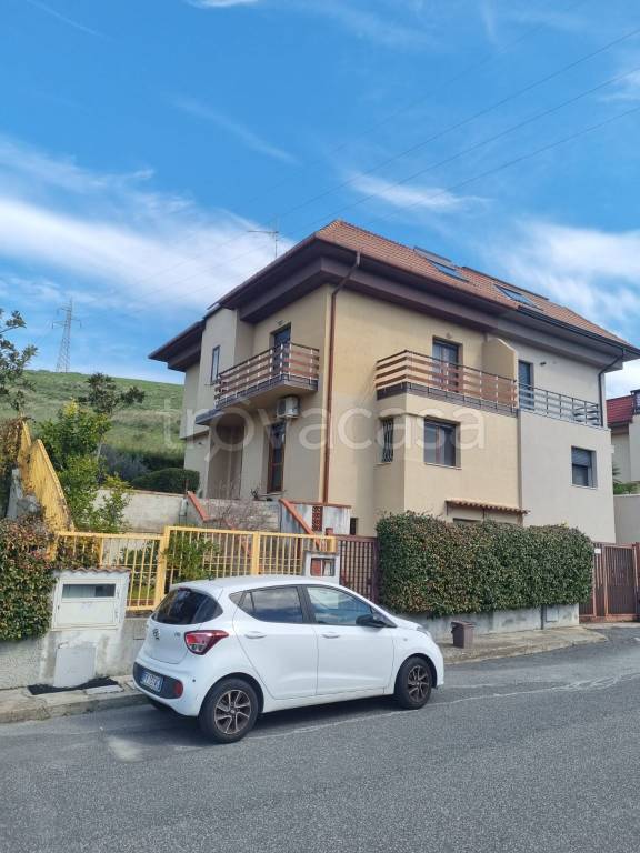 casa indipendente in vendita a Catanzaro