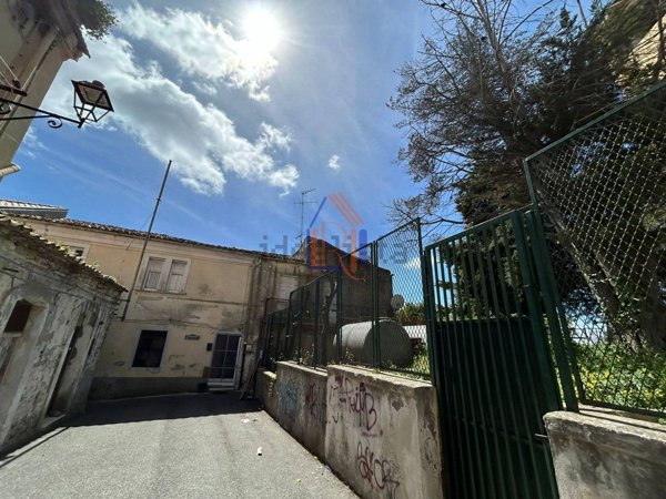 appartamento in vendita a Catanzaro in zona Centro Città