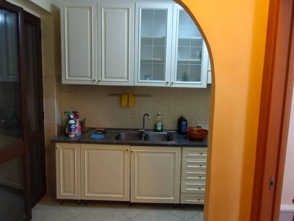 locale commerciale in vendita a Catanzaro in zona Catanzaro Lido