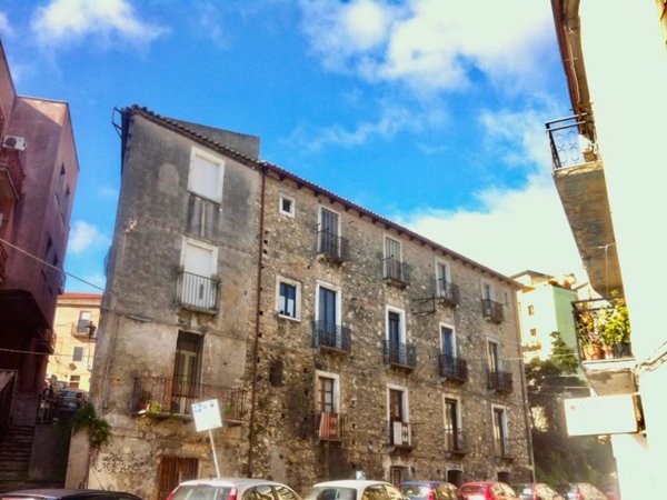appartamento in vendita a Catanzaro in zona Centro Città