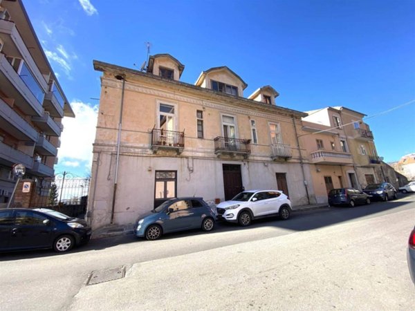 appartamento in vendita a Catanzaro in zona Pontegrande
