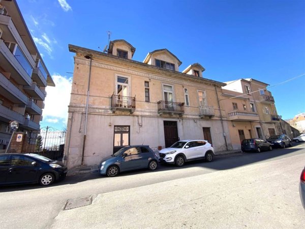 appartamento in vendita a Catanzaro in zona Pontegrande
