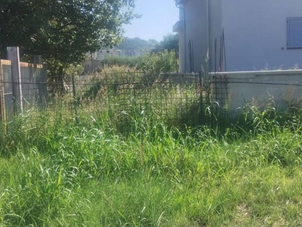 terreno agricolo in vendita a Catanzaro in zona Germaneto