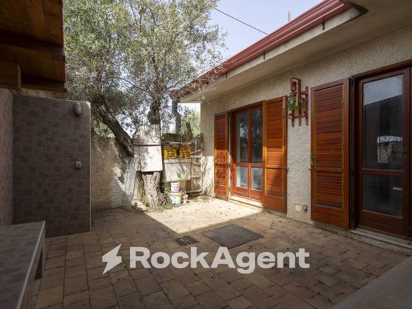 casa indipendente in vendita a Catanzaro in zona Catanzaro Lido