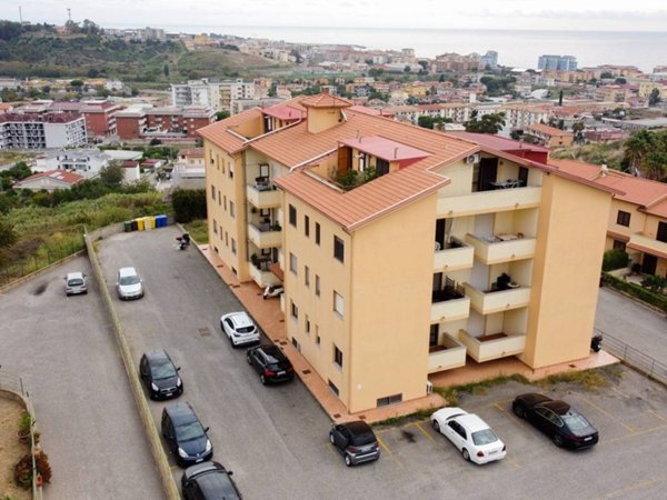 appartamento in vendita a Catanzaro in zona Germaneto