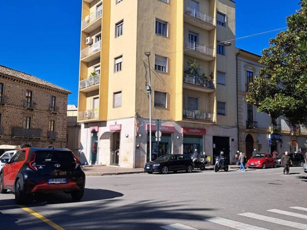 appartamento in vendita a Catanzaro in zona Centro Città