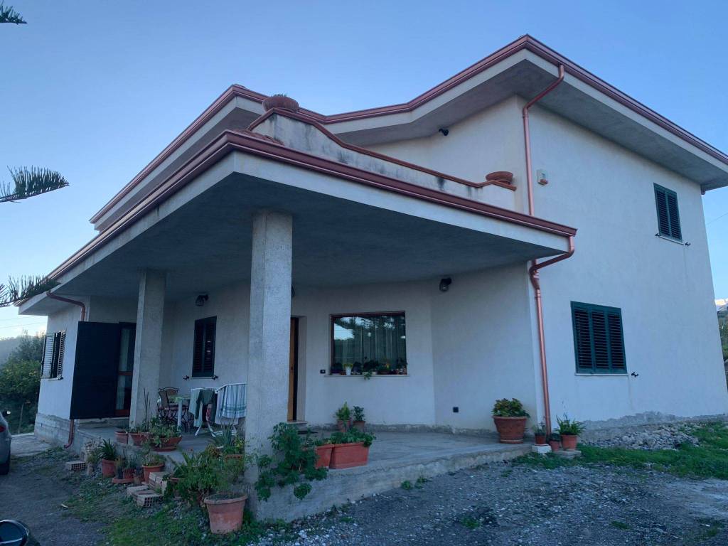 casa indipendente in vendita a Catanzaro in zona Siano