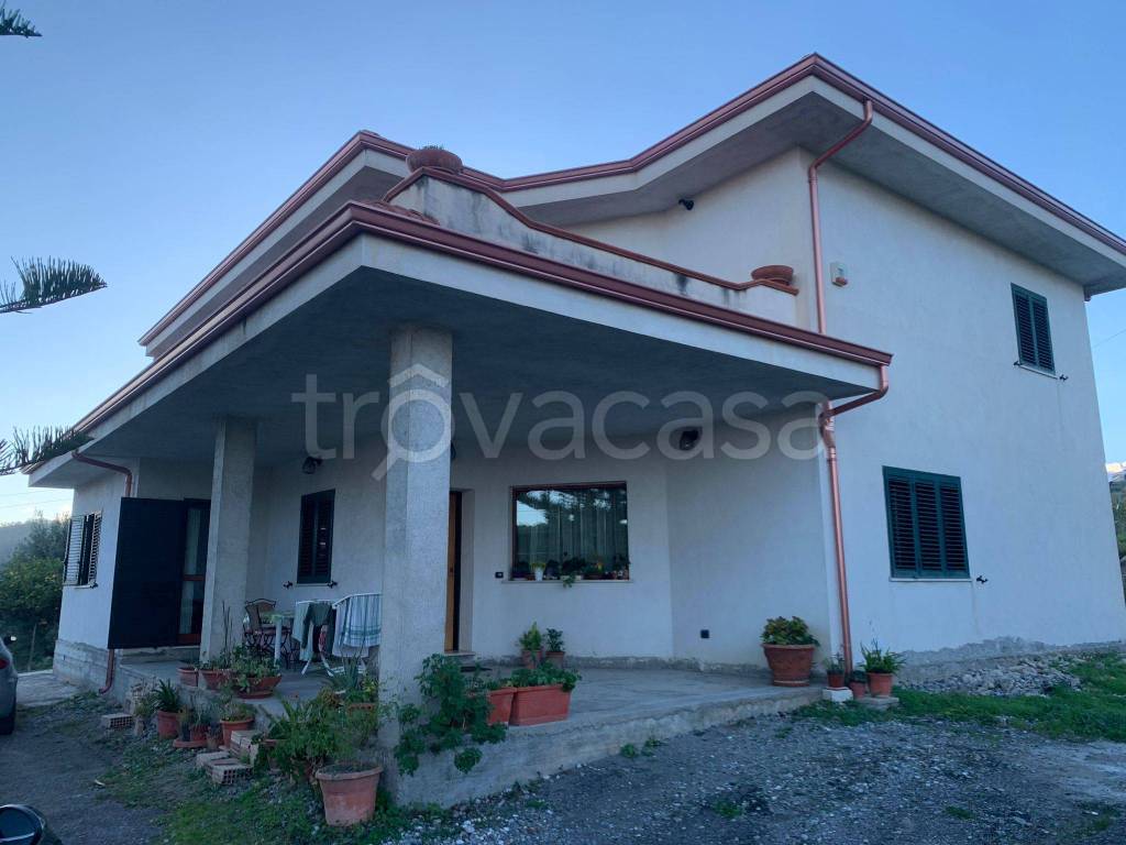 casa indipendente in vendita a Catanzaro in zona Siano