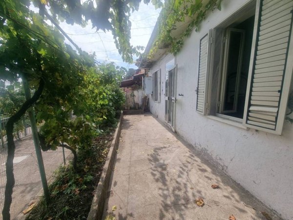 casa indipendente in vendita a Catanzaro in zona Centro Città