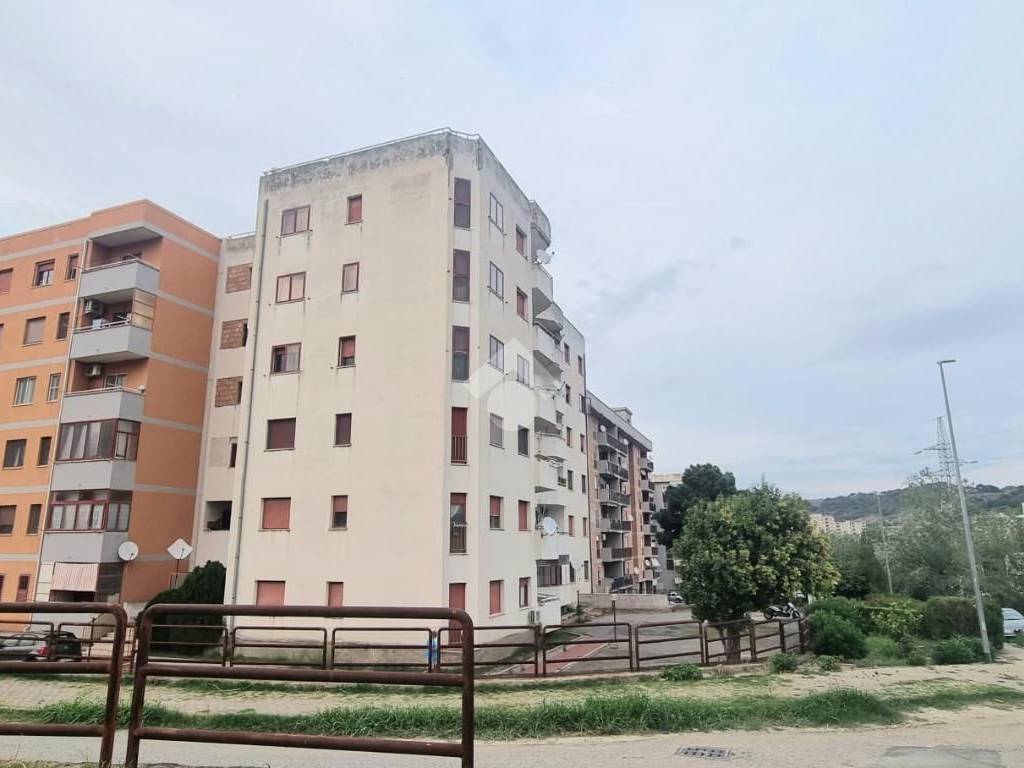 appartamento in vendita a Catanzaro in zona Catanzaro Lido