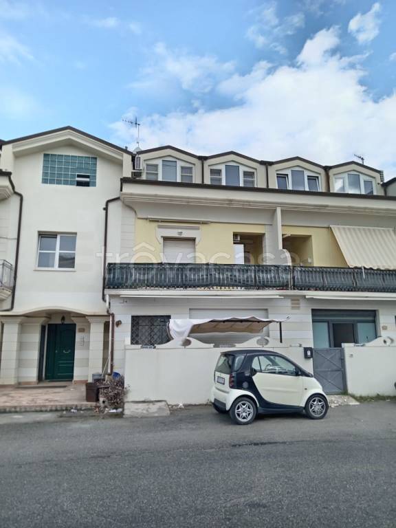 appartamento in vendita a Catanzaro in zona Catanzaro Lido
