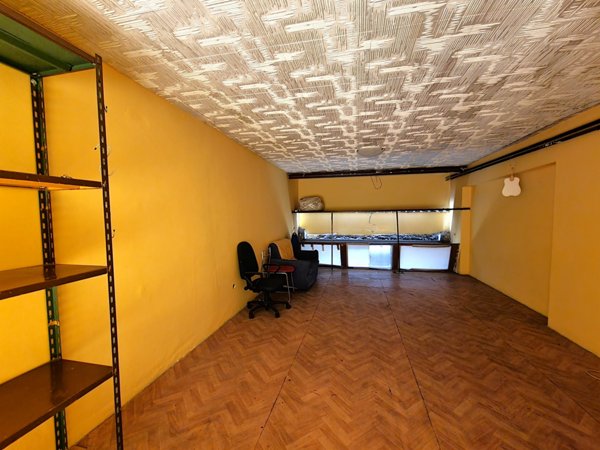 locale commerciale in vendita a Catanzaro