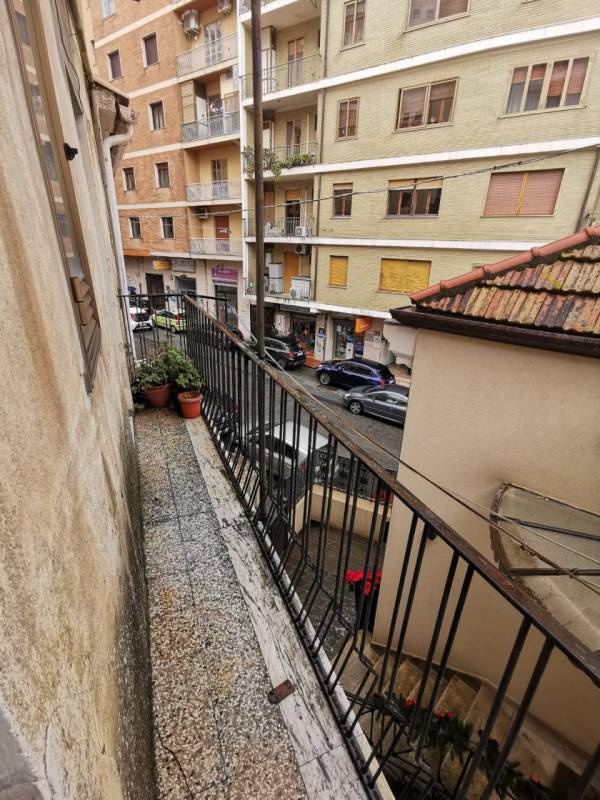 casa indipendente in vendita a Catanzaro in zona Centro Città