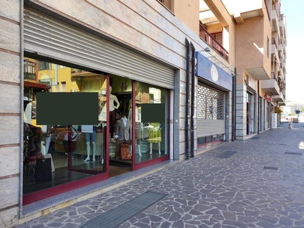 negozio in vendita a Catanzaro in zona Catanzaro Lido