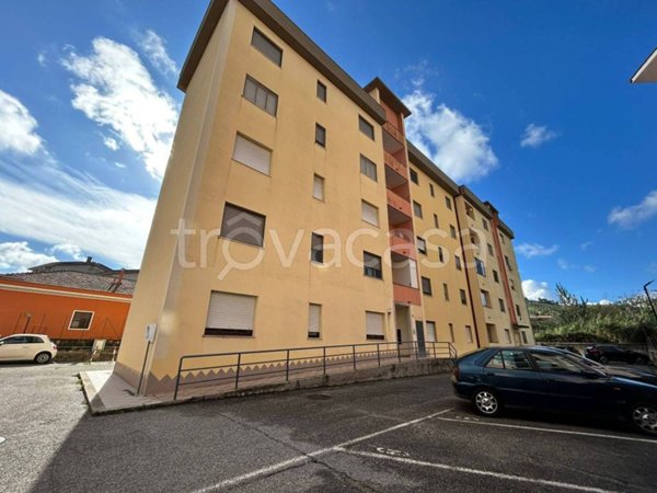 appartamento in vendita a Catanzaro in zona Catanzaro Sala