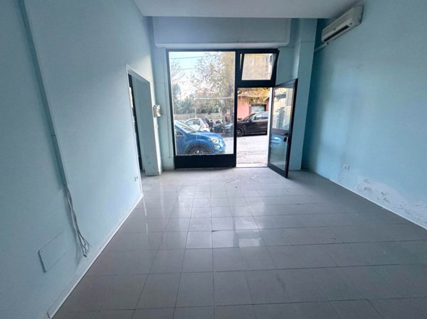 locale commerciale in vendita a Catanzaro in zona Santa Maria