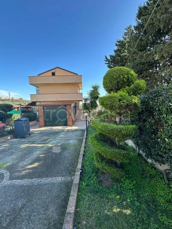 casa indipendente in vendita a Catanzaro in zona Siano