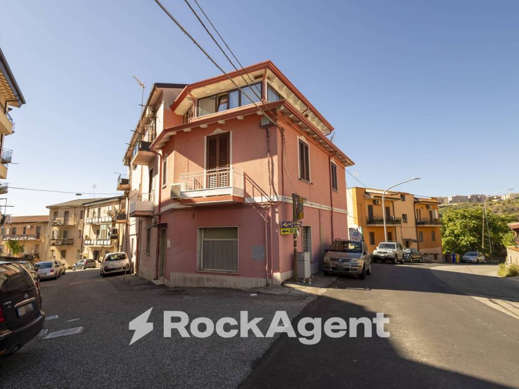appartamento in vendita a Catanzaro in zona Santa Maria