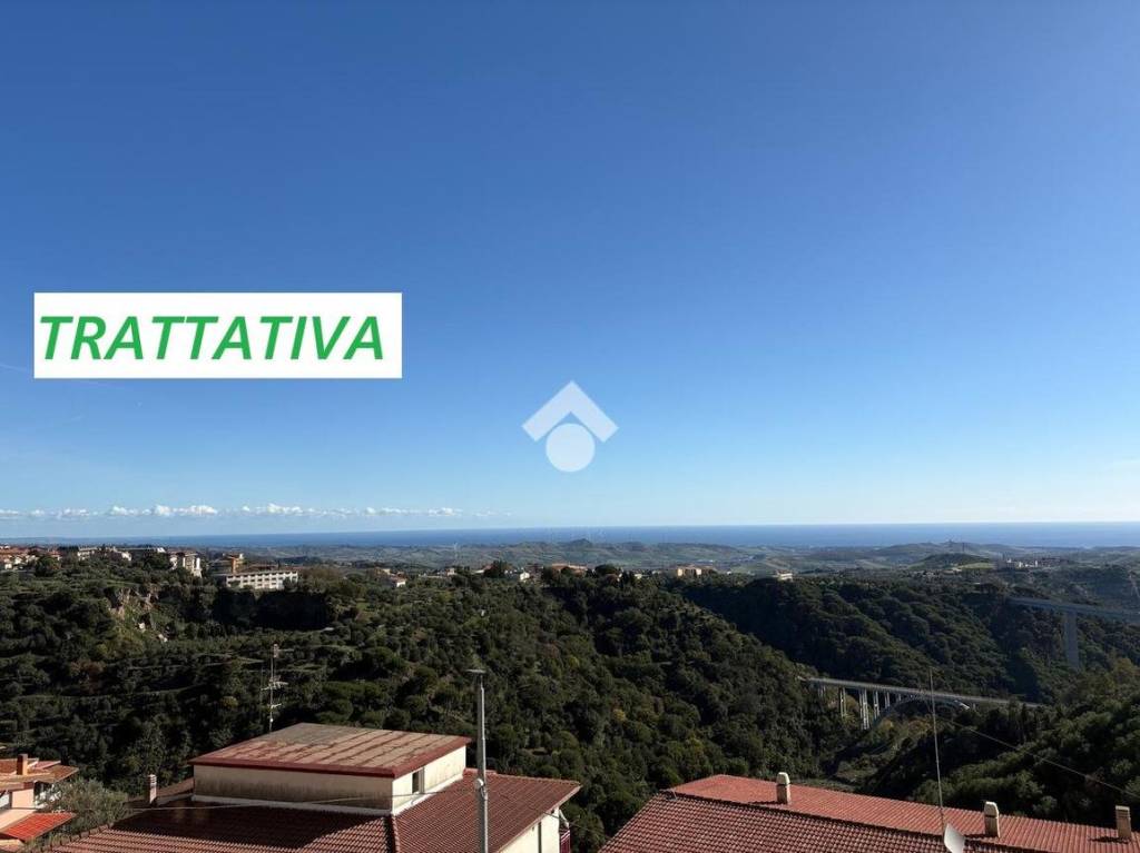 appartamento in vendita a Catanzaro in zona Pontepiccolo