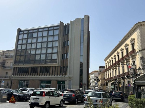 intera palazzina in vendita a Catanzaro in zona Centro Città