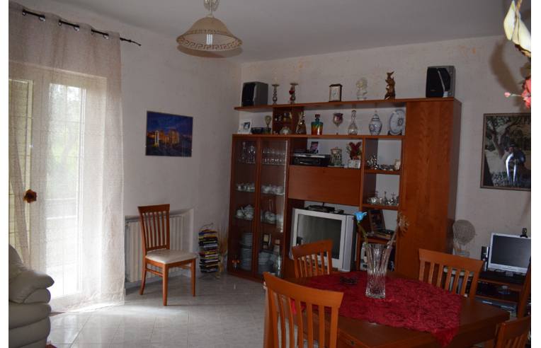 casa indipendente in vendita a Catanzaro in zona Centro Città