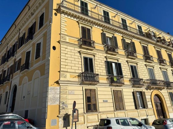 appartamento in vendita a Catanzaro in zona Centro Città
