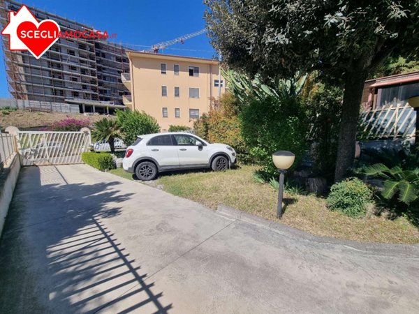 casa indipendente in vendita a Catanzaro in zona Catanzaro Lido