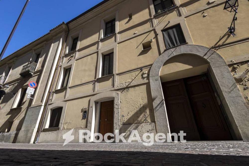 casa semindipendente in vendita a Catanzaro in zona Centro Città