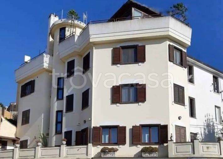 casa indipendente in vendita a Catanzaro in zona Centro Città