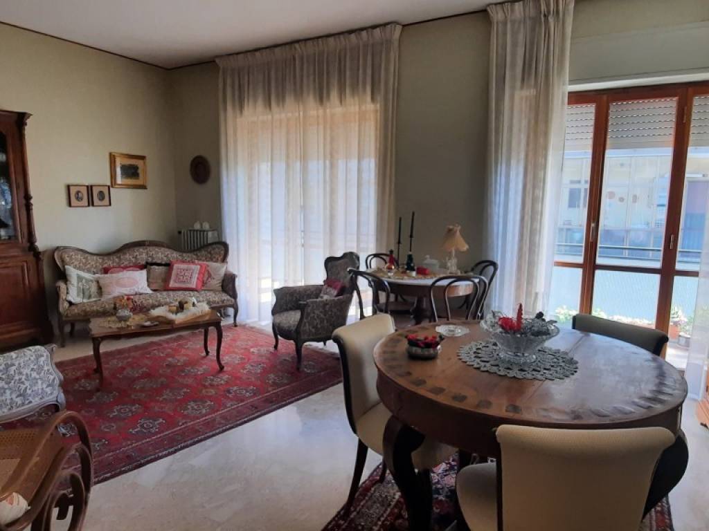 appartamento in vendita a Catanzaro in zona Centro Città