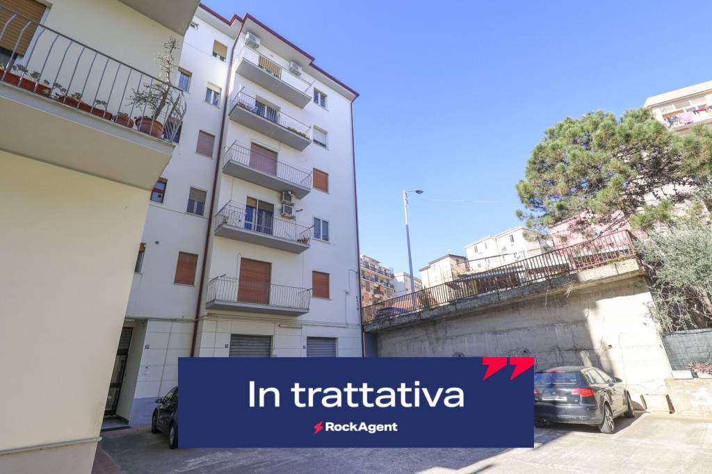 appartamento in vendita a Catanzaro in zona Centro Città