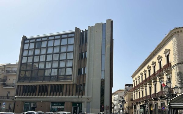 ufficio in vendita a Catanzaro in zona Centro Città
